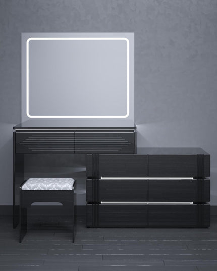 Diva dresser