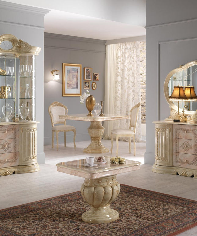 Betty Onyx Beige-Gold Lamp Table